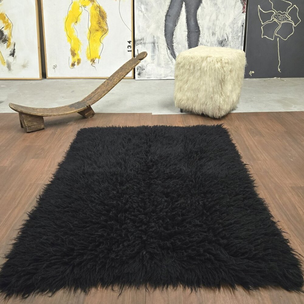 SUPER THICK 3X5 JET BLACK FLOKATI RUG | BRAND NEW | LONG 3.5" PILE | 100% WOOL